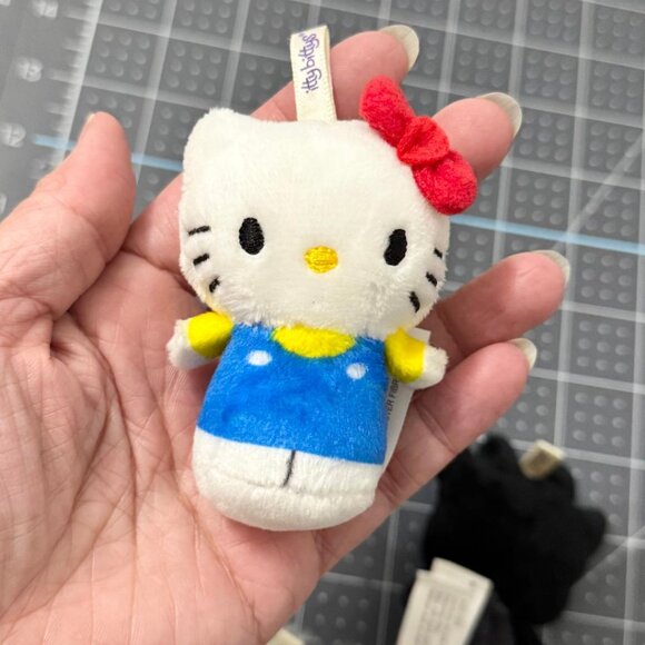 Lot of 4 Mini Hello Kitty and Little Mermaid Itty Bittys Plush Toys fr Hallmark - Picture 5 of 6